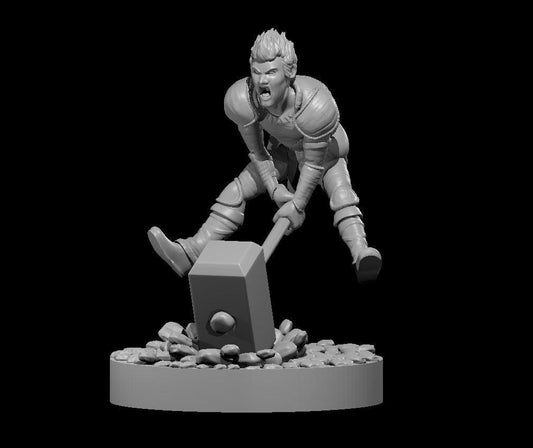 Halfling Barbarian Wielding a Hammer Miniature - Theboxanddice