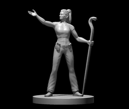 Human Female Druid Miniature #4 for DND Adventures - Theboxanddice